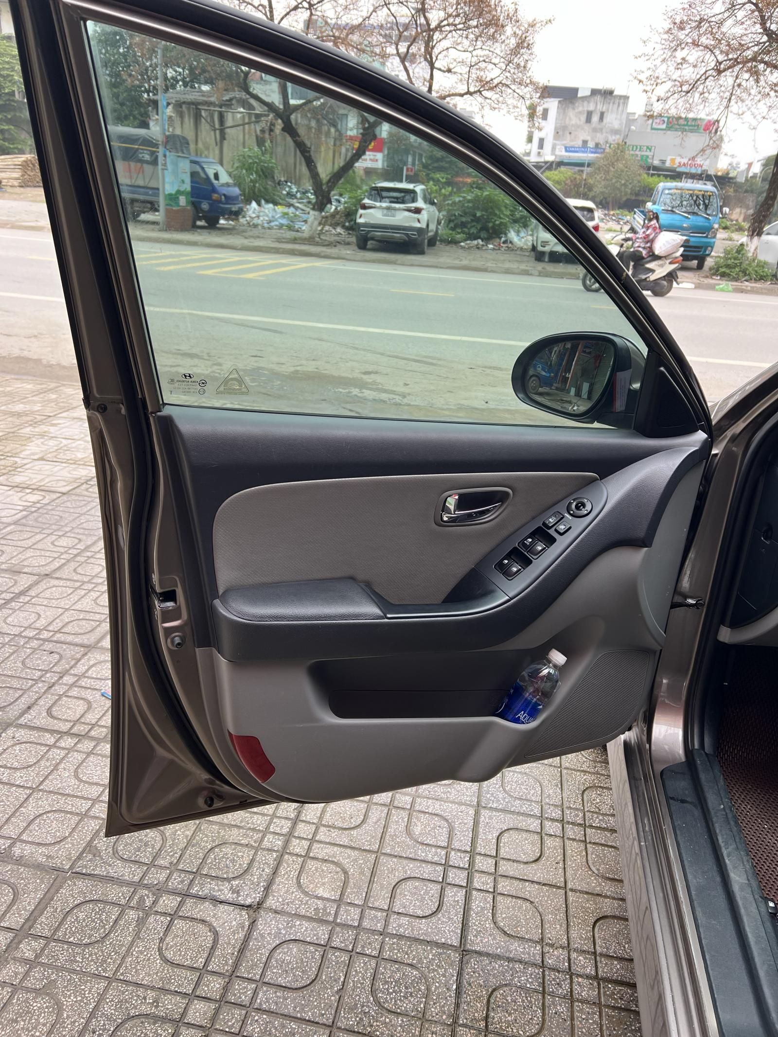 Hyundai Avante 2012 - Một chủ, còn rất mới