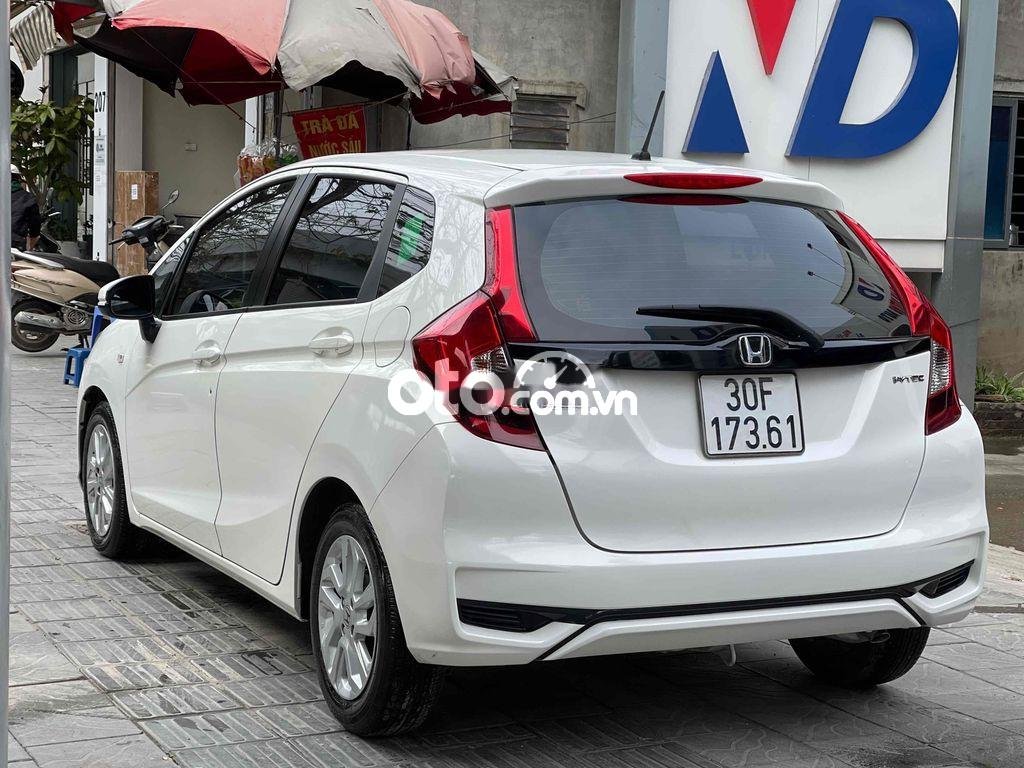 Honda Jazz 2018 - Màu trắng, nhập khẩu nguyên chiếc giá cạnh tranh