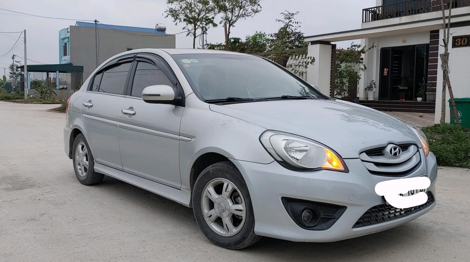 Hyundai Verna 2010 - Bân xe Hyundai Verna 1.4 AT nhập, bản Full có cửa nóc