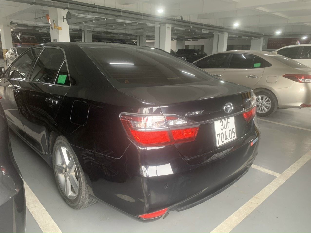 Toyota Camry 2015 - Bán xe Toyota Camry năm sản xuất 2015