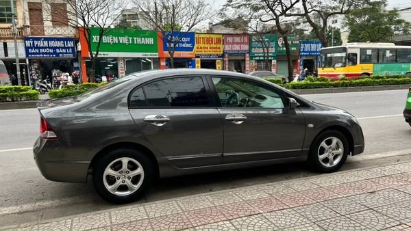 Honda Civic 2010 - Màu xám, nhập khẩu số tự động