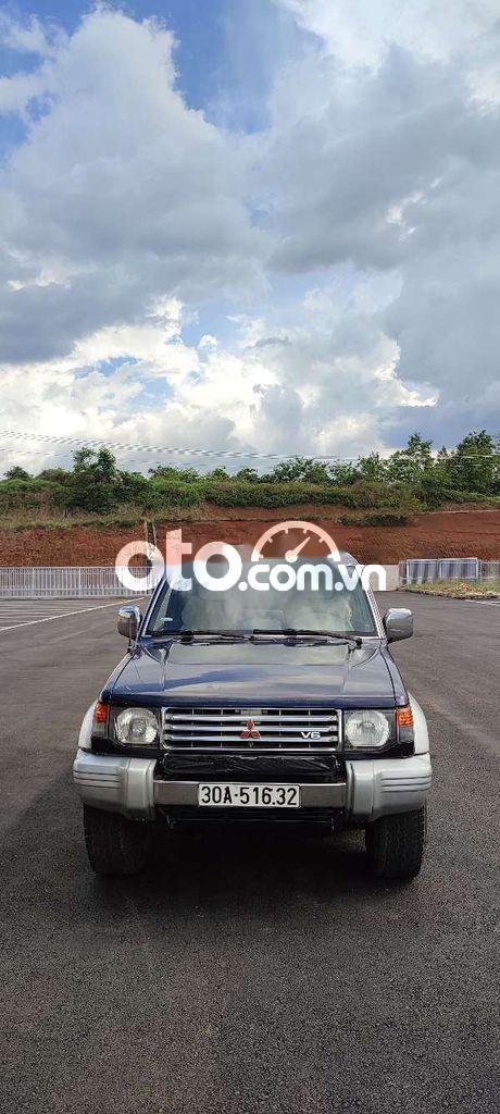 Mitsubishi Pajero 1997 - Màu xanh lam, nhập khẩu