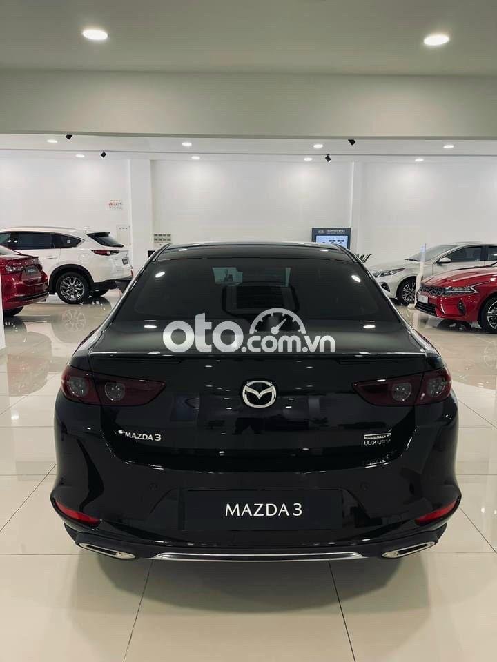 Mazda 3 2022 - Màu đen, 719 triệu