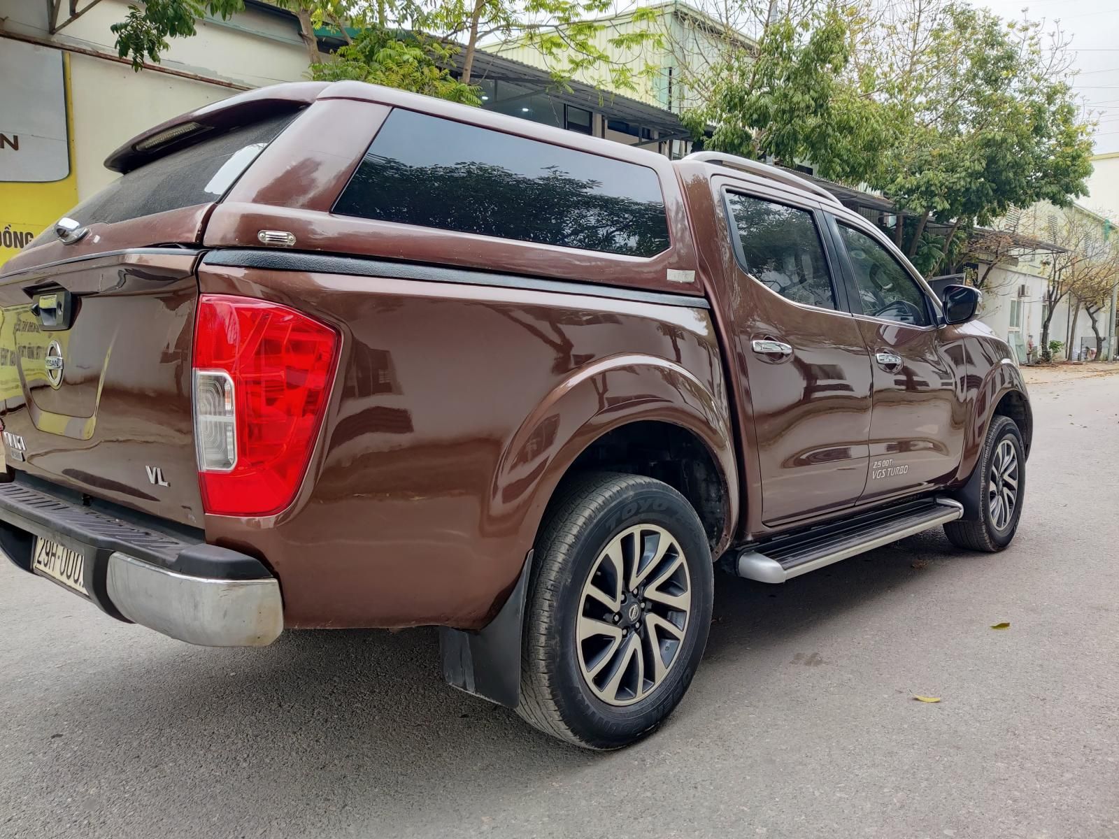 Nissan Navara 2015 - Xe tự động 2 cầu cực đẹp, chạy 8v km, 1 chủ biển HN