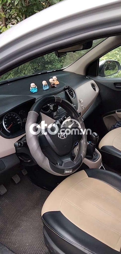 Hyundai Grand i10 2019 - Màu bạc giá hữu nghị