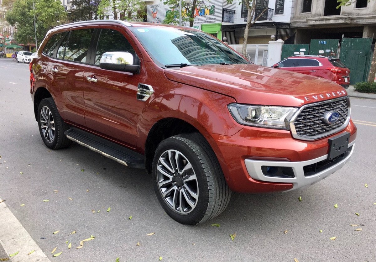 Ford Everest 2021 - Màu đỏ, nhập khẩu nguyên chiếc