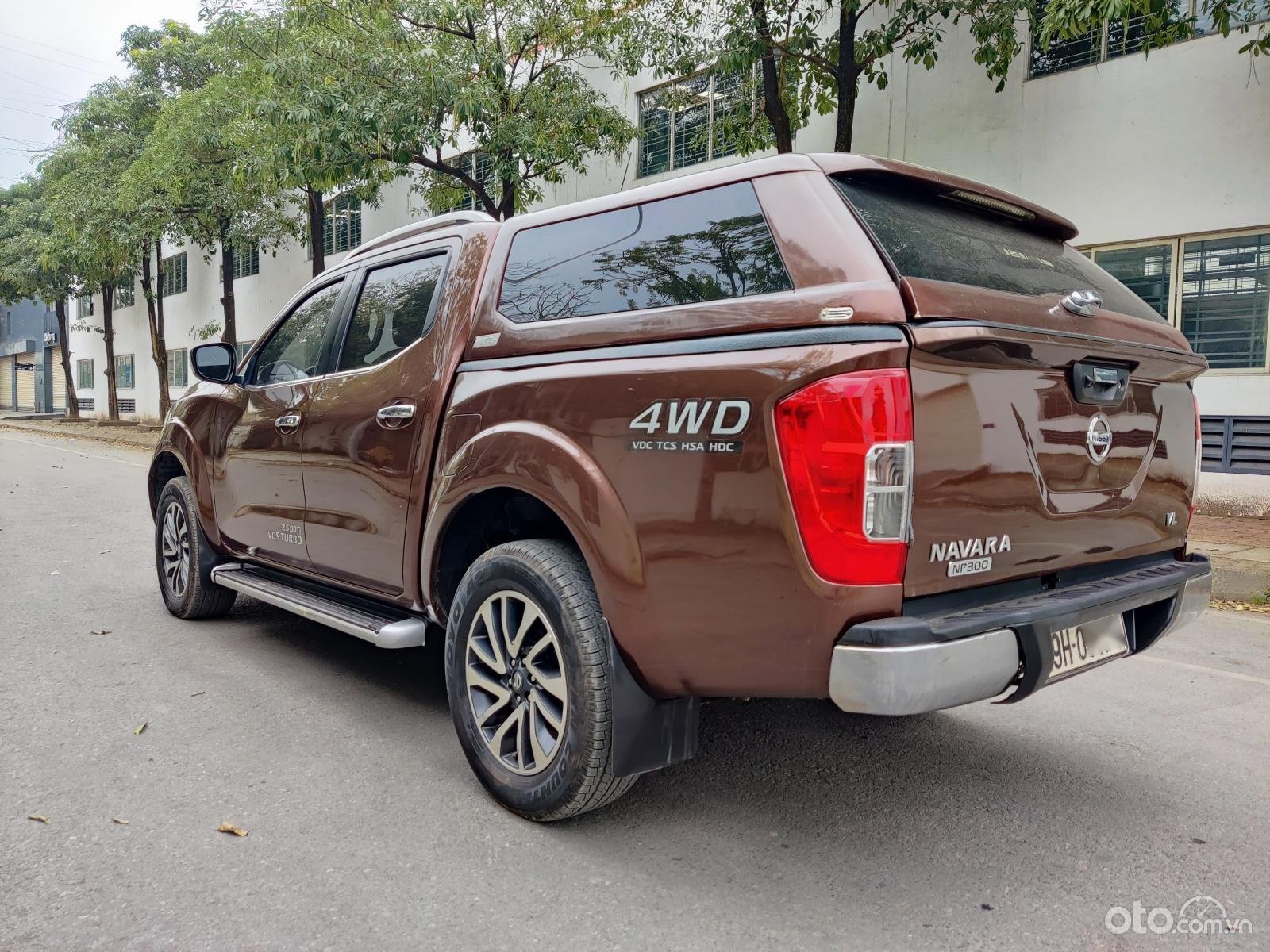 Nissan Navara 2015 - Xe tự động 2 cầu cực đẹp, chạy 8v km, 1 chủ biển HN