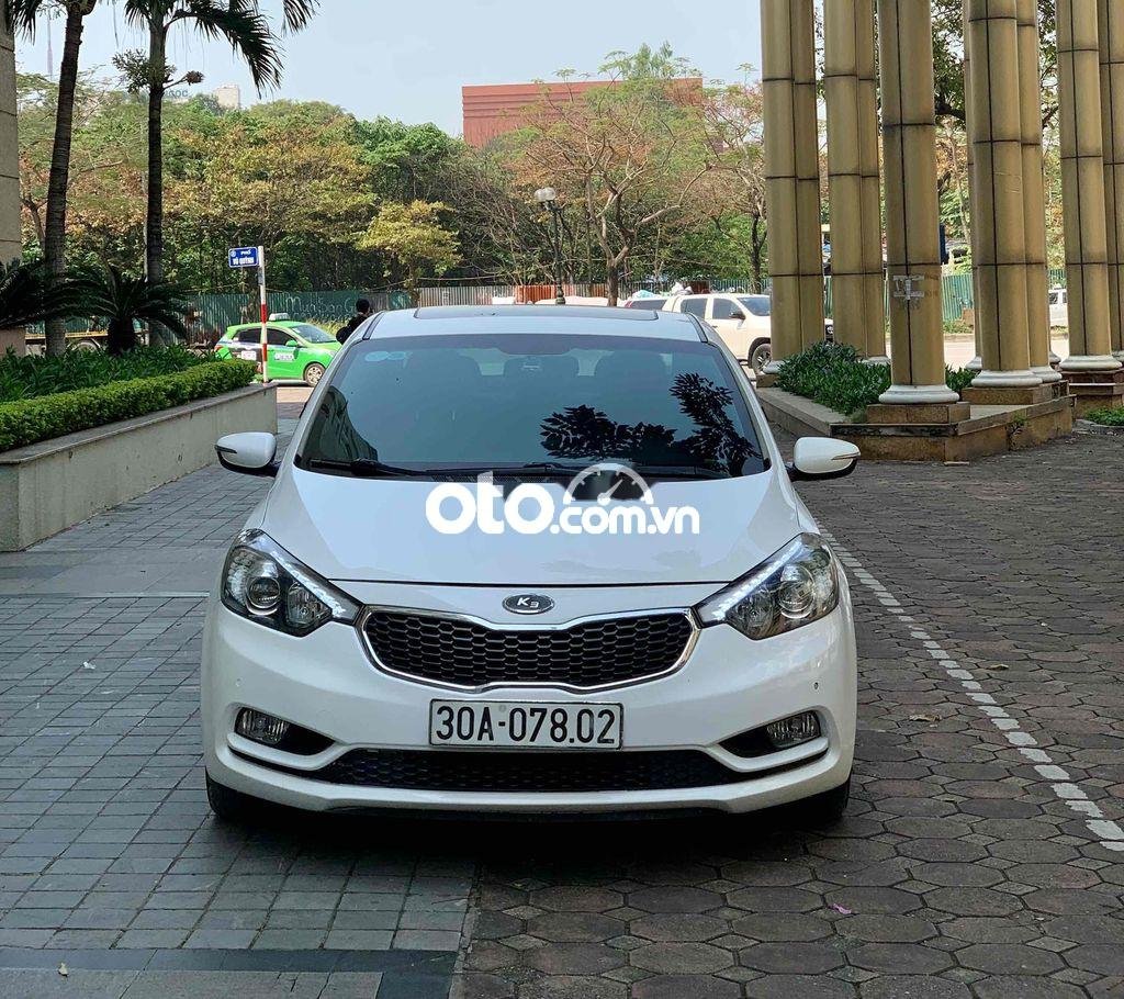 Kia K3 2013 - Màu trắng giá hữu nghị