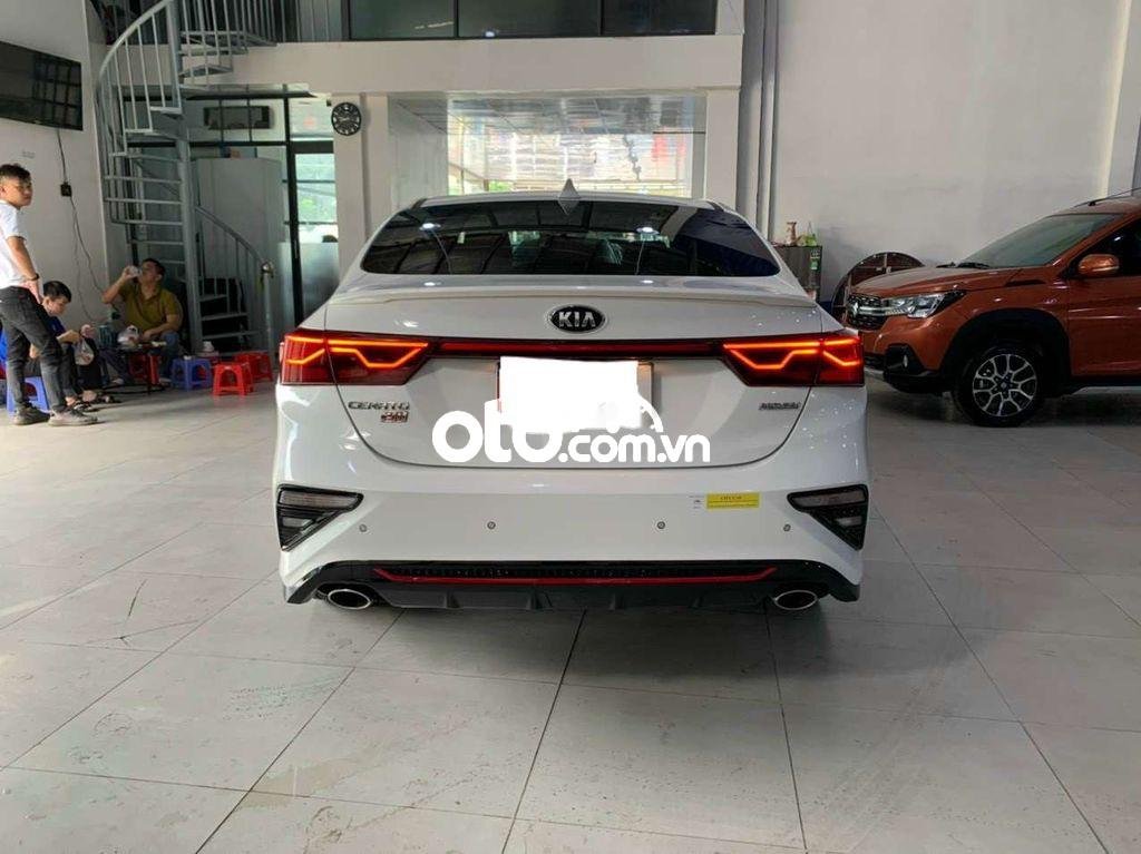 Kia Cerato 2020 - Màu trắng giá hữu nghị