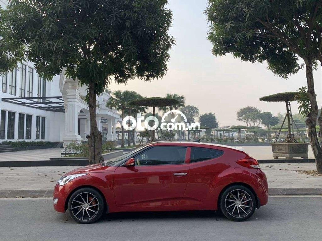 Hyundai Veloster 2011 - Màu đỏ, nhập khẩu nguyên chiếc