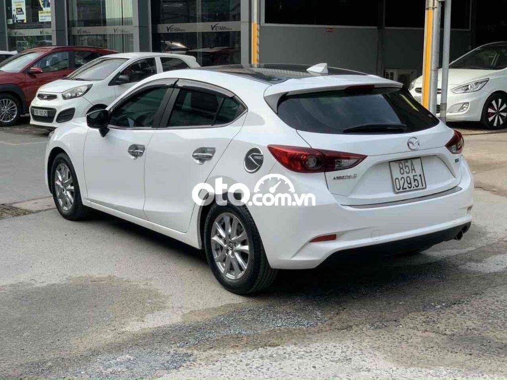 Mazda 3 2018 - Màu trắng, giá 568tr