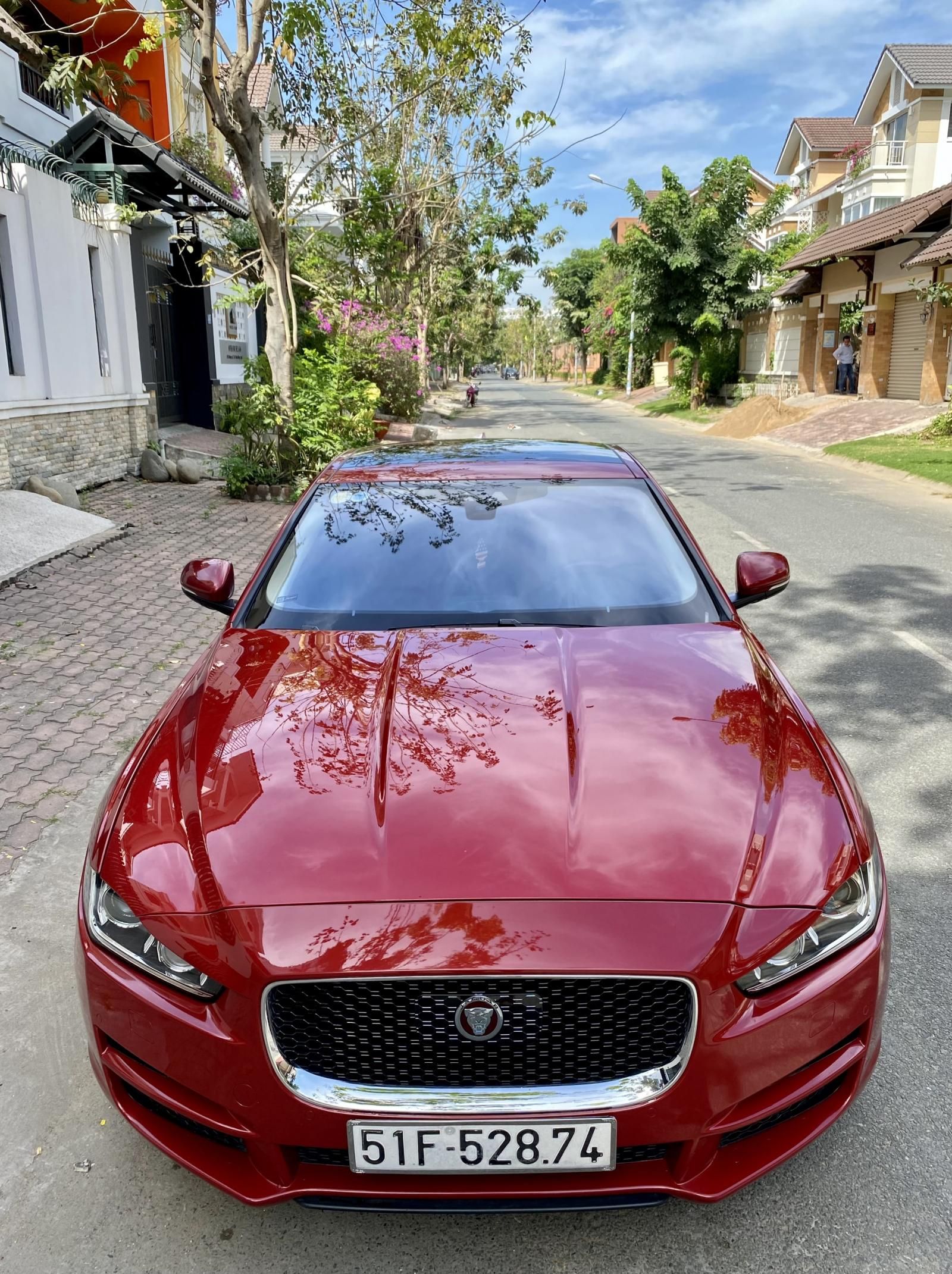 Jaguar XE 2015 - Đăng ký 2016 được trang bị full option, nội thất cao cấp nguyên bản