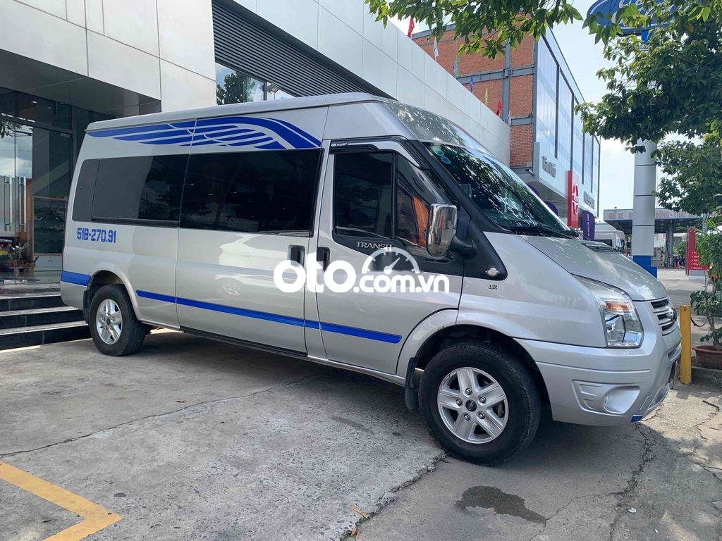 Ford Transit 2018 - Bán xe Ford Transit Limited năm sản xuất 2018, màu bạc, giá 535tr