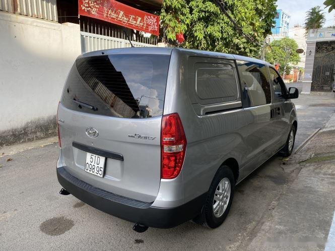 Hyundai Grand Starex 2015 - Màu xám, giá 425 triệu