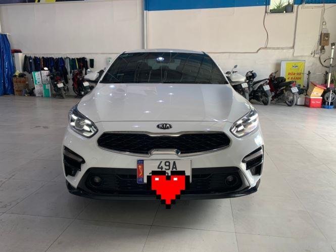 Kia Cerato 2020 - Màu trắng, giá 628 triệu