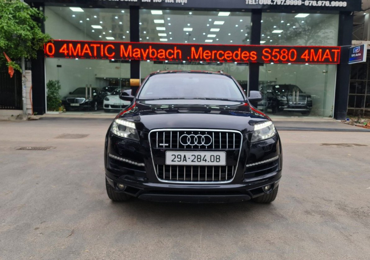 Audi Q7 2011 - Màu đen, xe nhập giá cạnh tranh