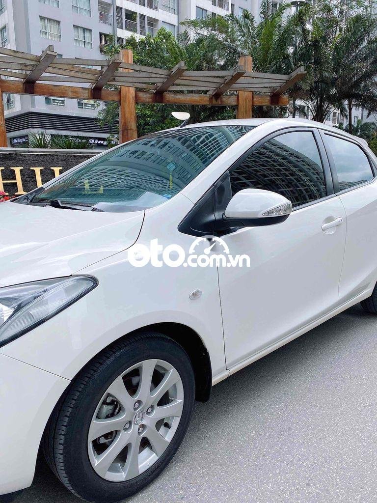 Mazda 2 2014 - Màu trắng