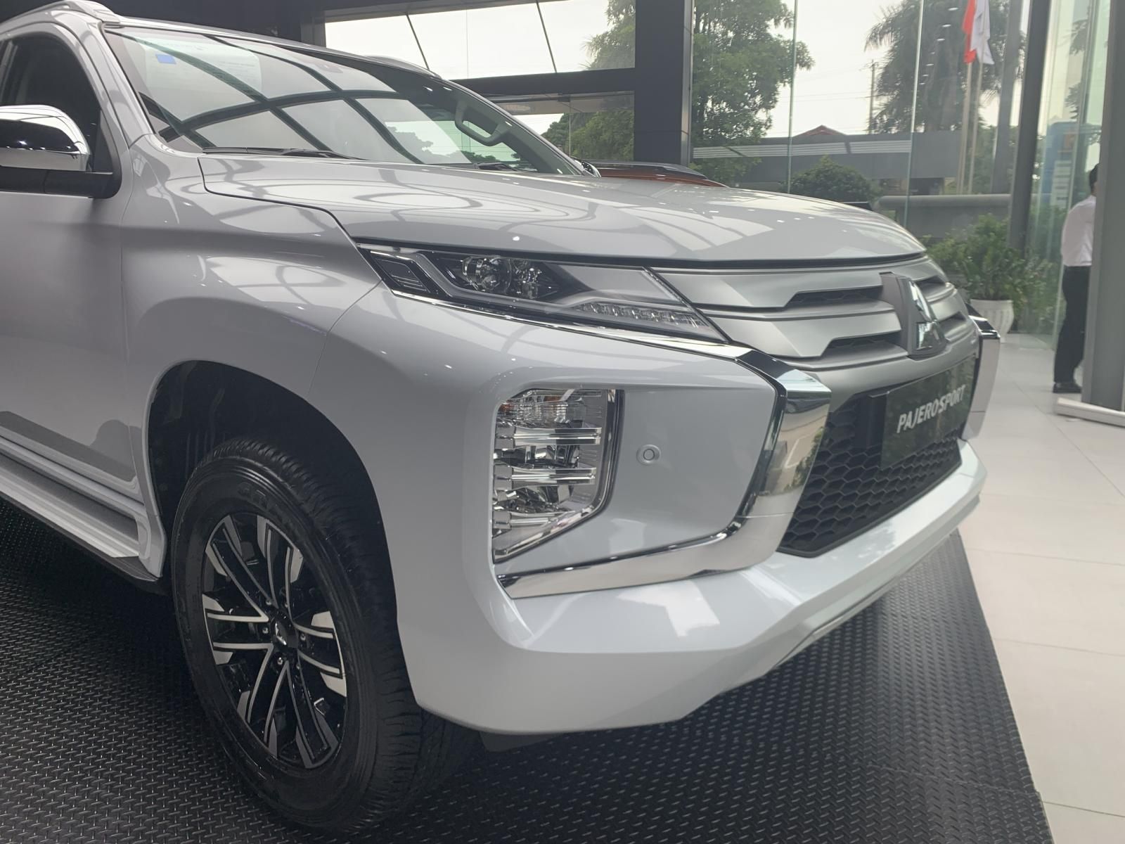 Mitsubishi Pajero Sport 2022 - Hỗ trợ giao xe tận nhà, tặng BHTV, ưu đãi lớn, hỗ trợ 80% giá trị xe, ưu đãi 50% trước bạ