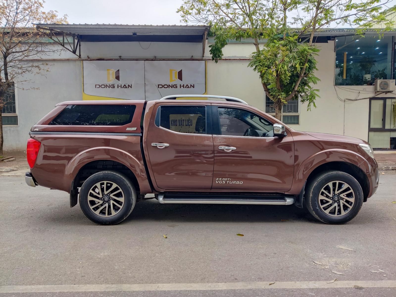 Nissan Navara 2015 - Xe tự động 2 cầu cực đẹp, chạy 8v km, 1 chủ biển HN