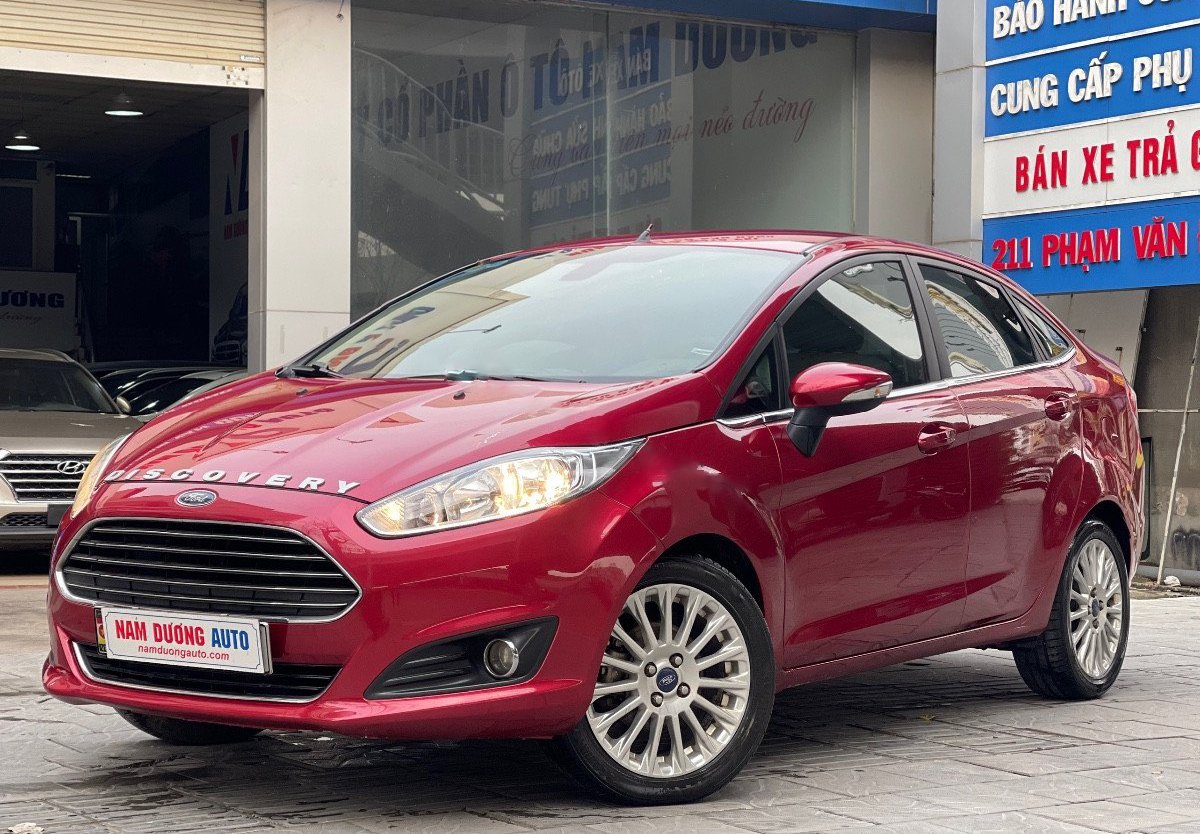 Ford Fiesta 2014 - Màu đỏ