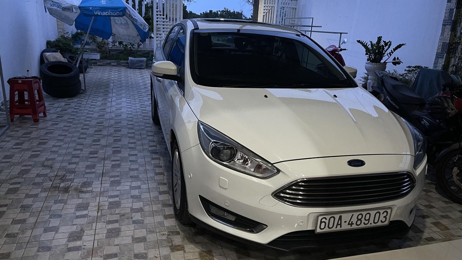 Ford Focus 2018 - Bán xe Ford Focus đăng ký lần đầu 2018, ít sử dụng, giá tốt 579tr