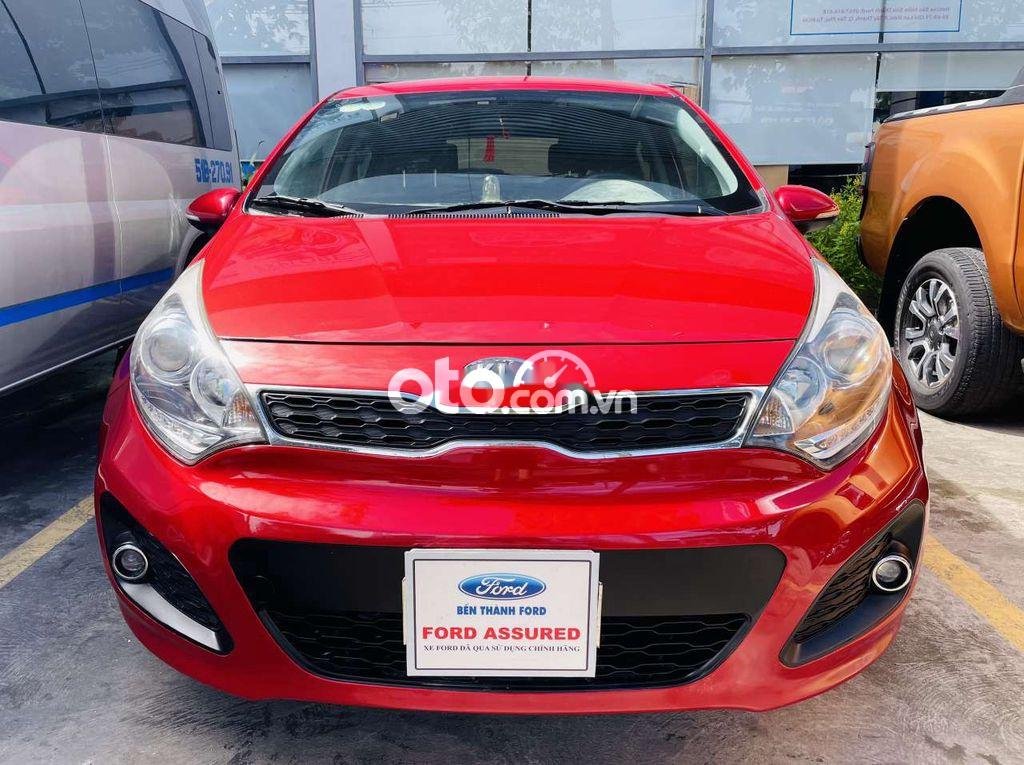 Kia Rio 2012 - Màu đỏ giá cạnh tranh