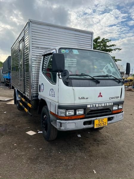 Mitsubishi Canter 2007 - Màu trắng