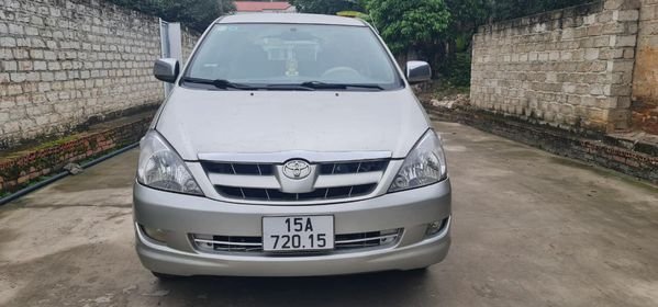 Toyota Innova 2006 - Màu bạc, 215 triệu