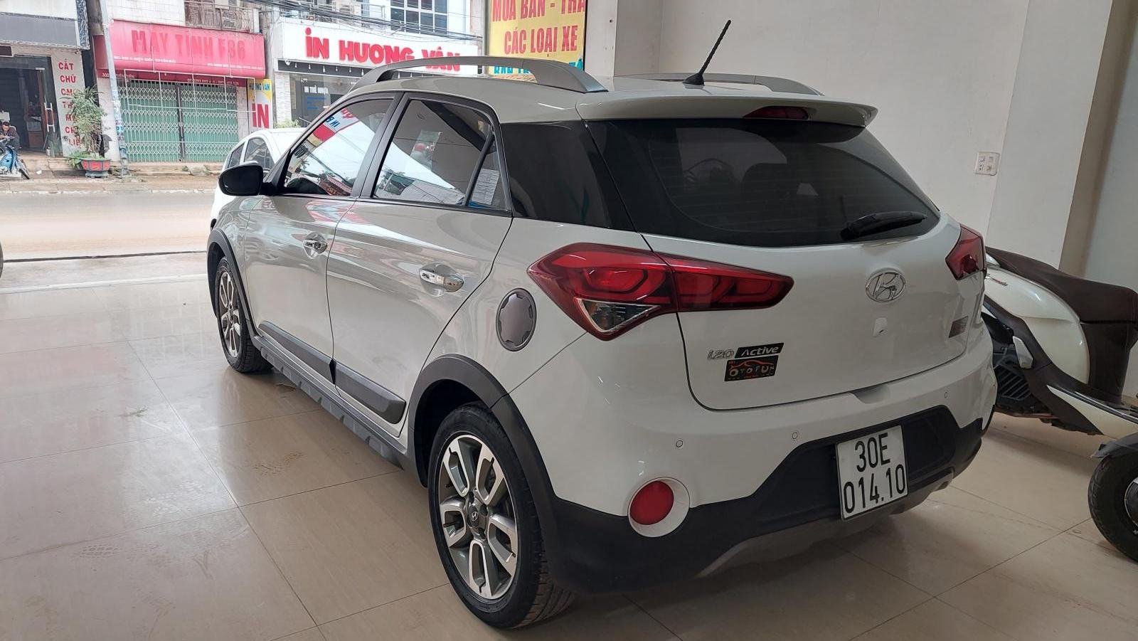 Hyundai i20 2015 - Cần bán lại xe  năm sản xuất 2015