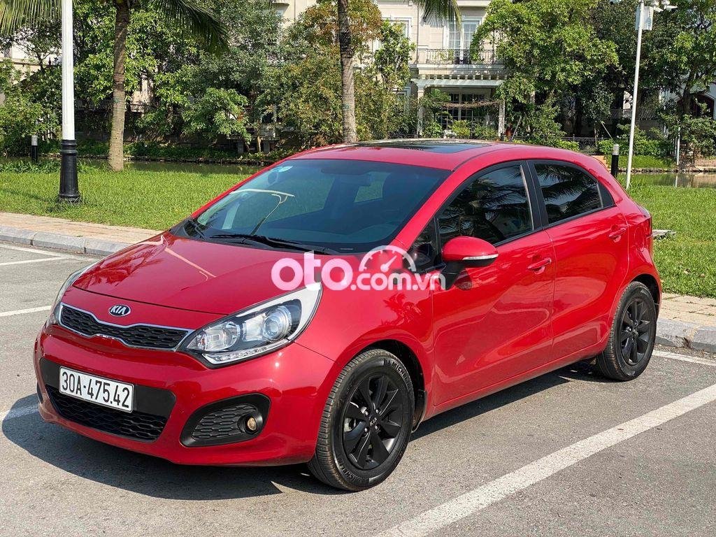 Kia Rio 2014 - Màu đỏ, nhập khẩu nguyên chiếc