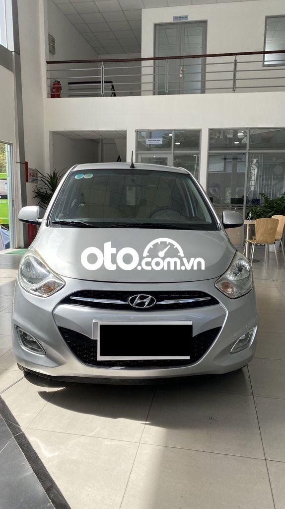 Hyundai Grand i10 2011 - Màu bạc, nhập khẩu nguyên chiếc số tự động