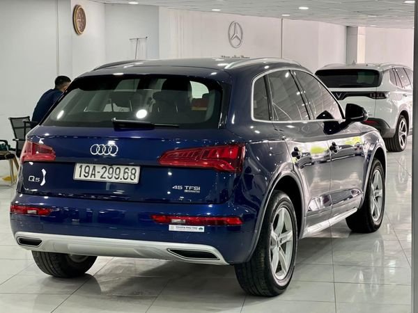 Audi Q5 2019 - Màu xanh lam