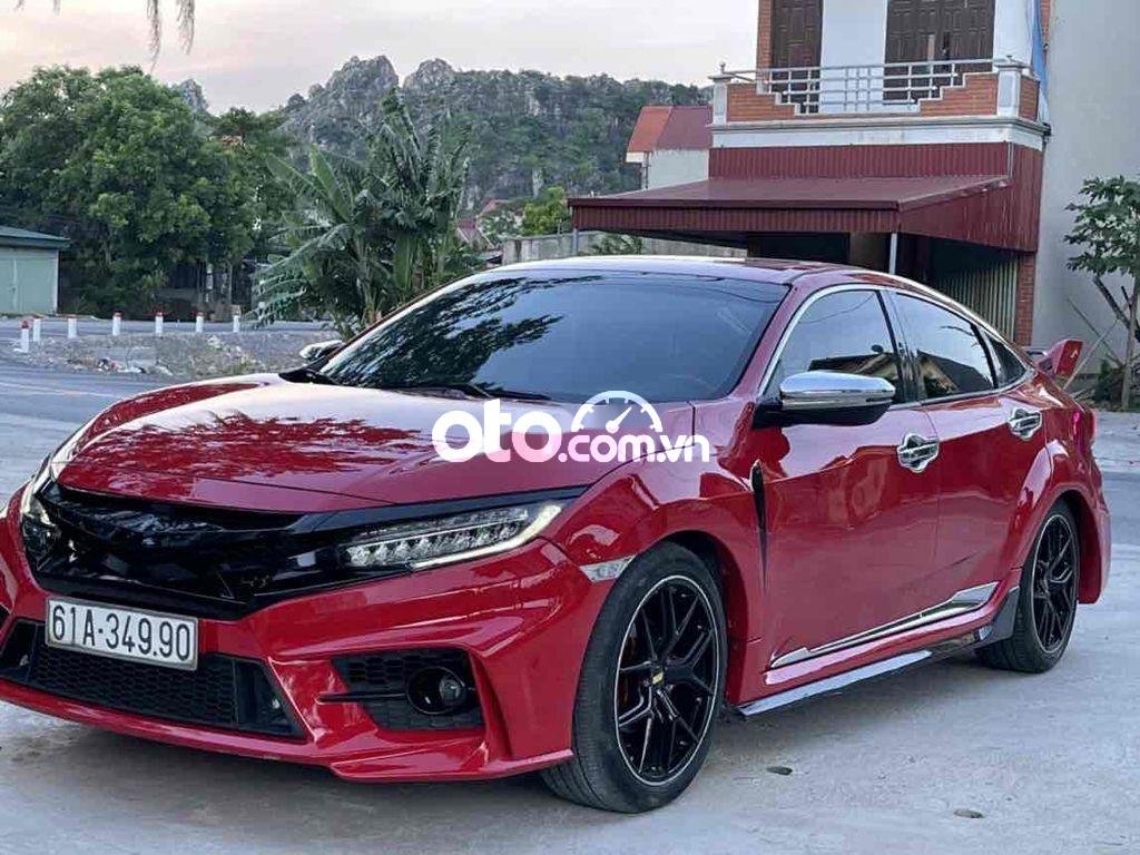 Honda Civic 2016 - Model 2017, màu đỏ cực đẹp