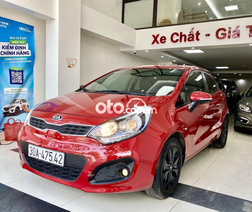 Kia Rio 2014 - Màu đỏ, xe nhập