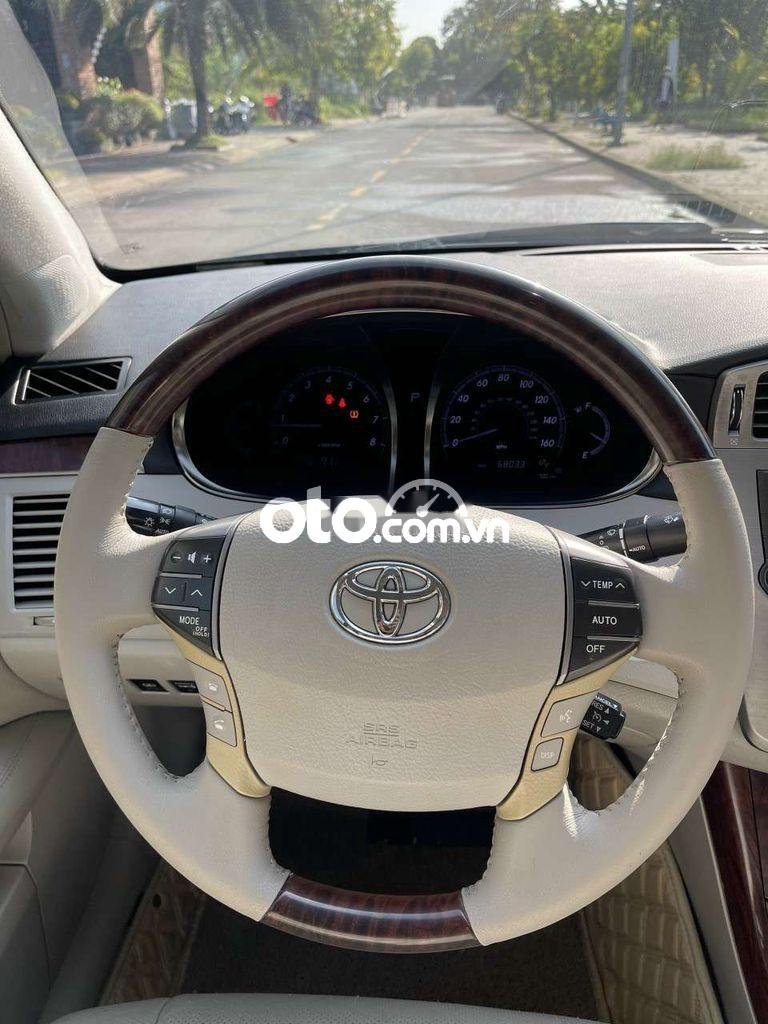 Toyota Avalon 2011 - Màu đen, nhập khẩu