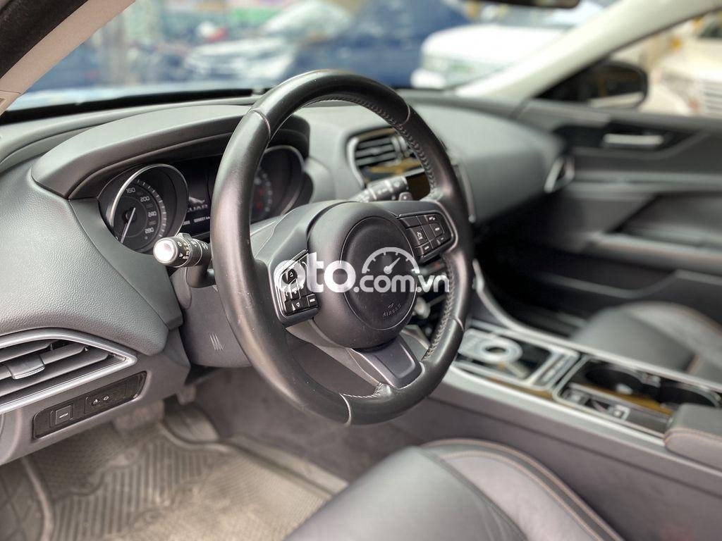 Jaguar XE 2015 - Bán ô tô Jaguar XE S năm sản xuất 2015, nhập khẩu