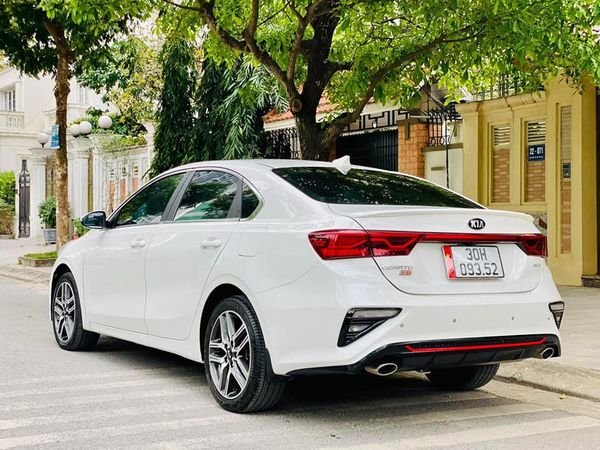 Kia Cerato 2020 - Màu trắng, giá cực tốt