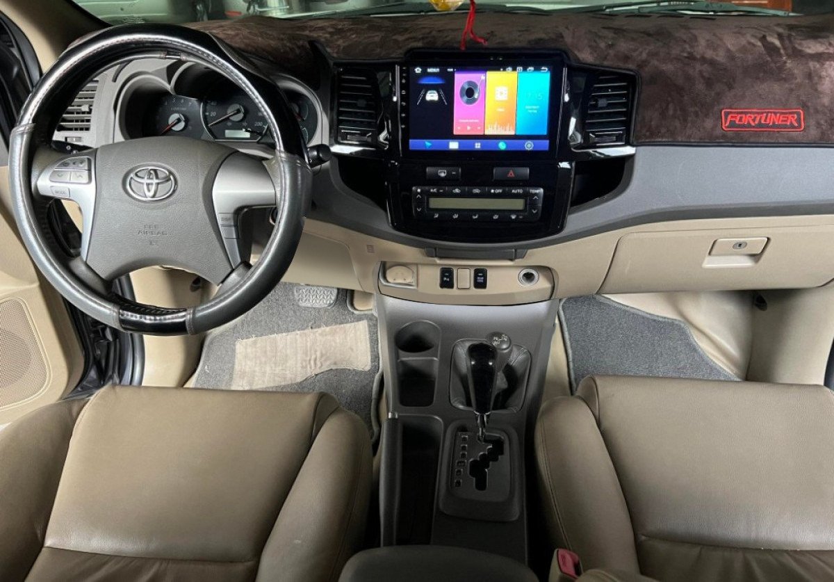 Toyota Fortuner 2014 - Màu xám chính chủ, giá 550tr