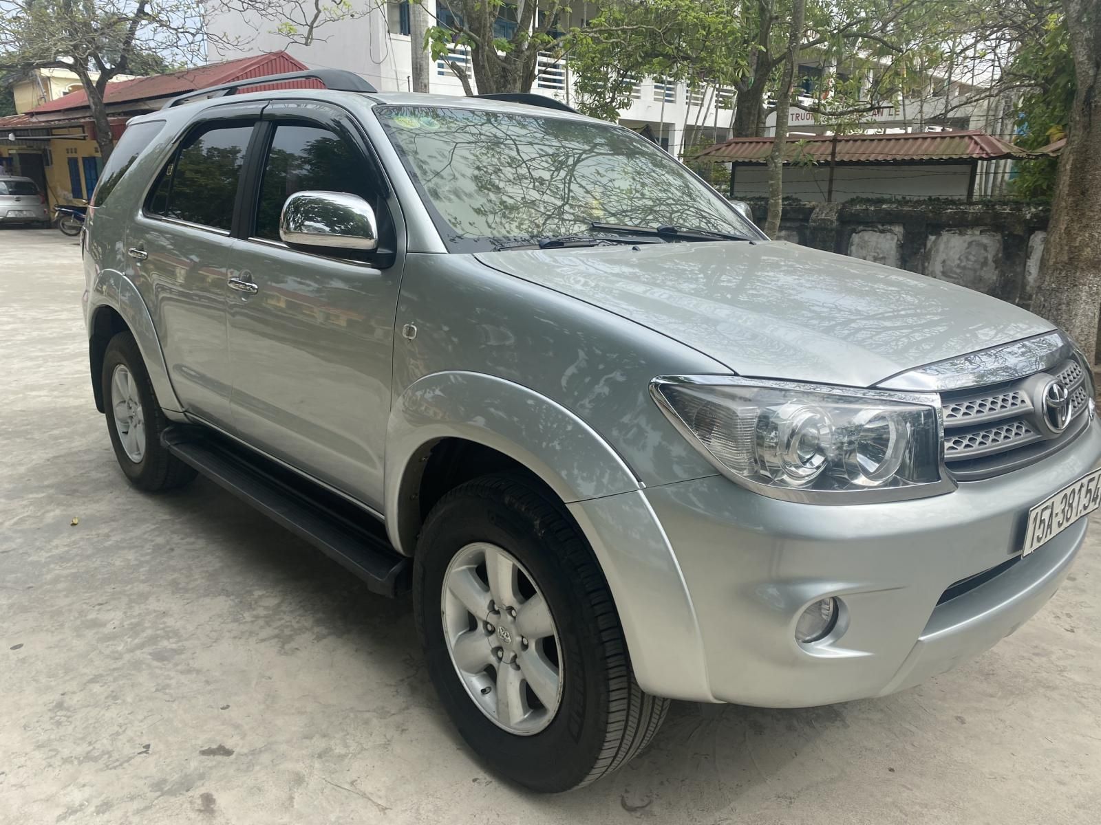 Toyota Fortuner 2009 - Xe đẹp long lanh, xem xe các bác ưng ngay