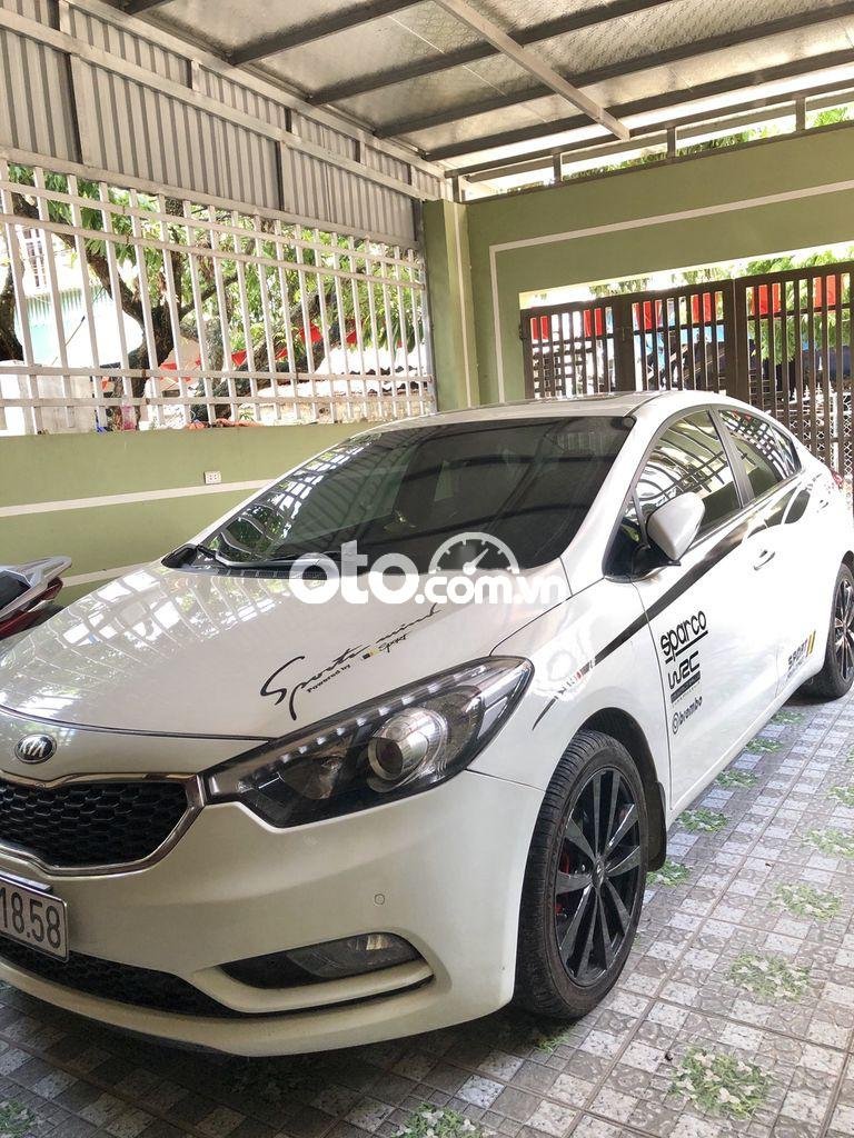 Kia K3 2014 - Màu trắng, xe đẹp