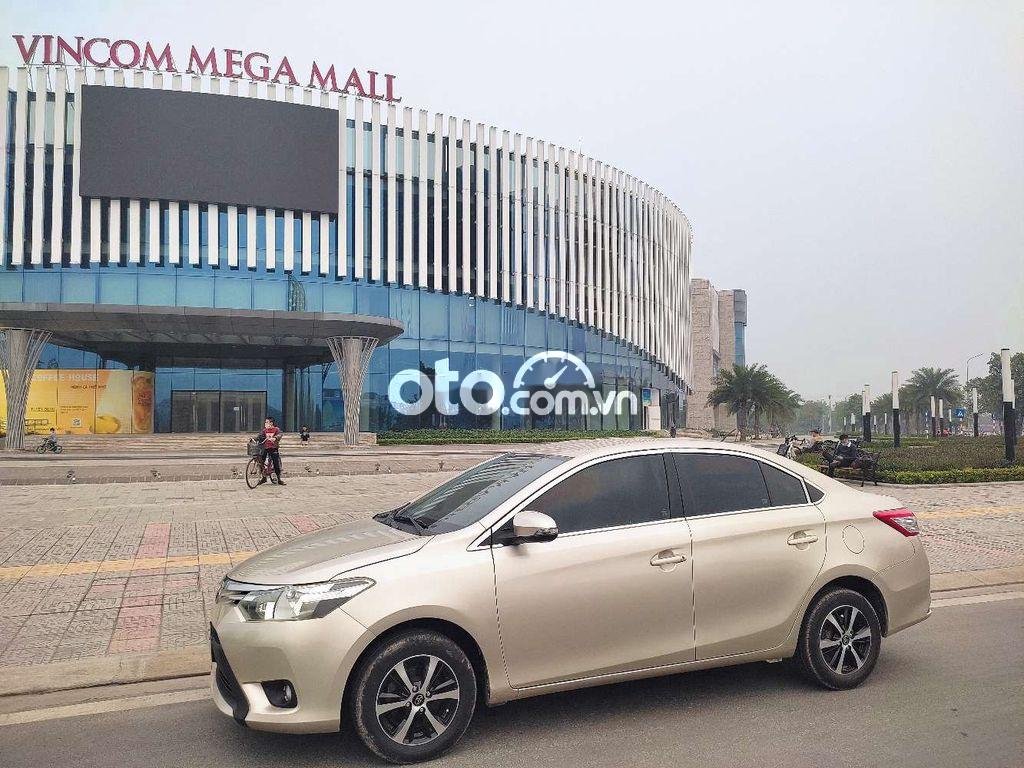 Toyota Vios 2016 - Màu vàng cát