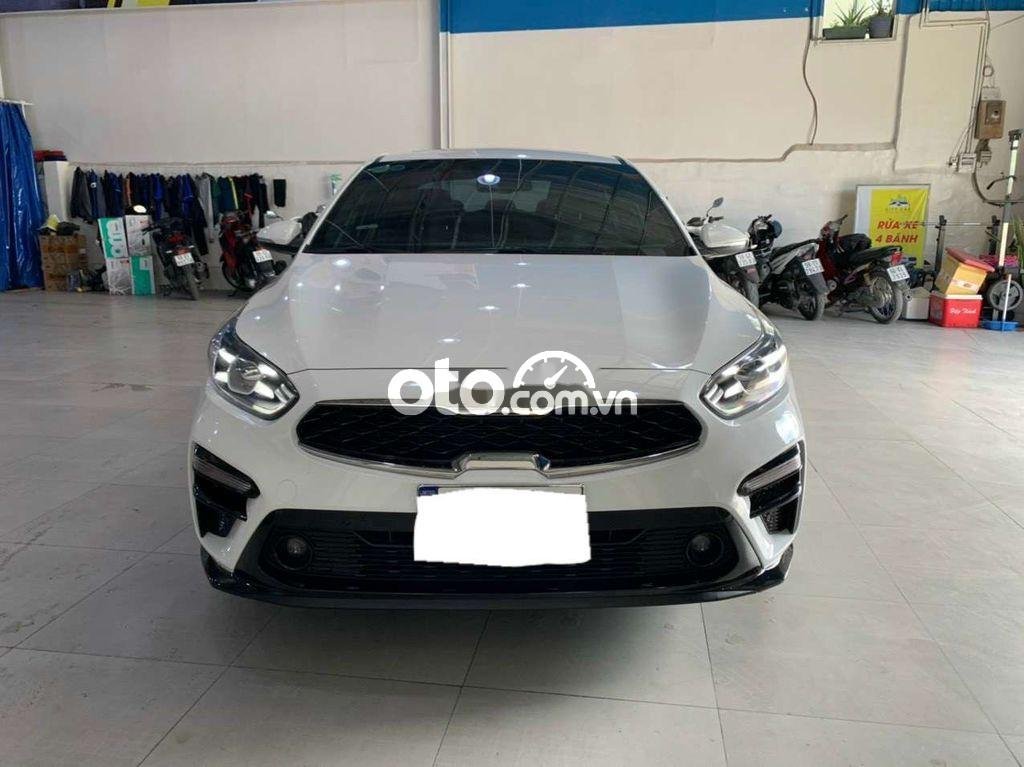 Kia Cerato 2020 - Màu trắng giá hữu nghị