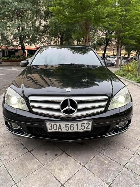 Mercedes-Benz C200 2010 - Màu đen