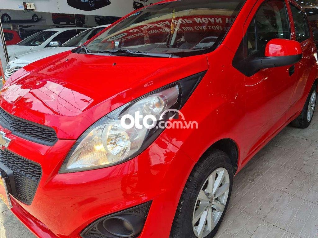 Chevrolet Spark 2017 - Màu đỏ số sàn