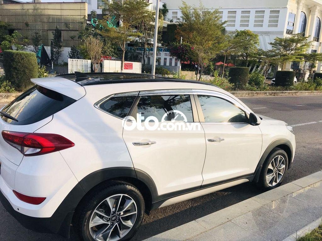 Hyundai Tucson 2018 - Màu trắng