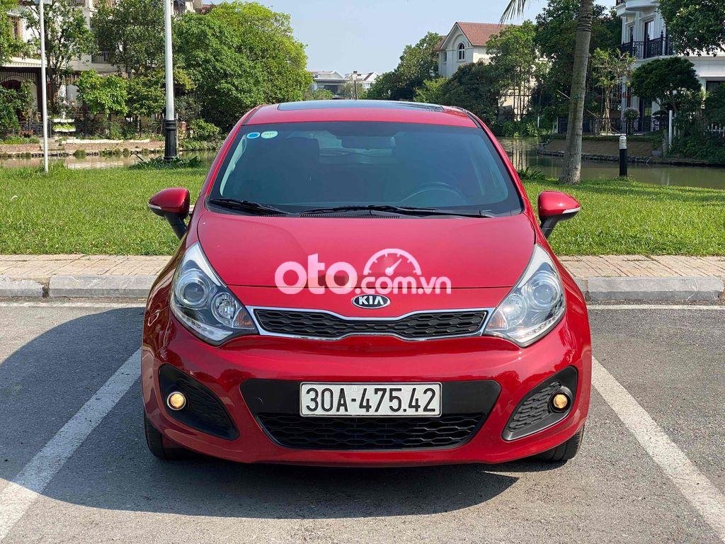 Kia Rio 2014 - Màu đỏ, nhập khẩu nguyên chiếc