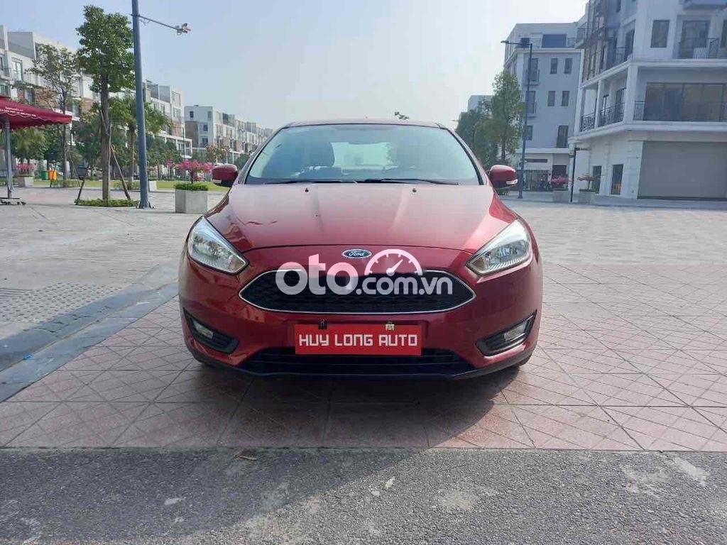 Ford Focus 2018 - Cần bán Ford Focus 1.5L Titanium 2018, màu đỏ chính chủ, giá chỉ 479 triệu