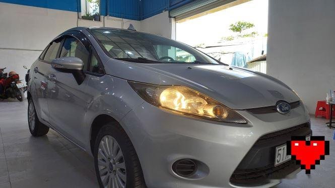 Ford Fiesta 2011 - Màu bạc