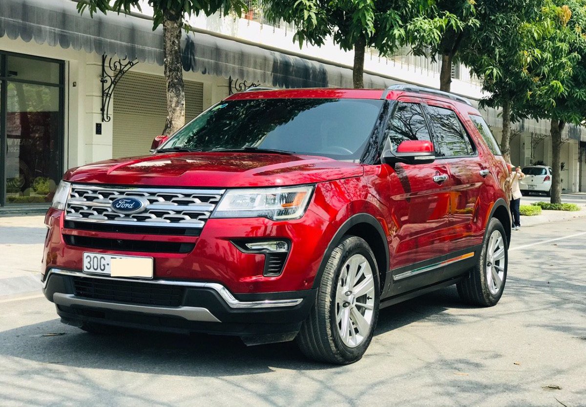 Ford Explorer 2020 - Màu đỏ, nhập khẩu