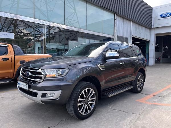 Ford Everest 2020 - Màu xám, xe đẹp